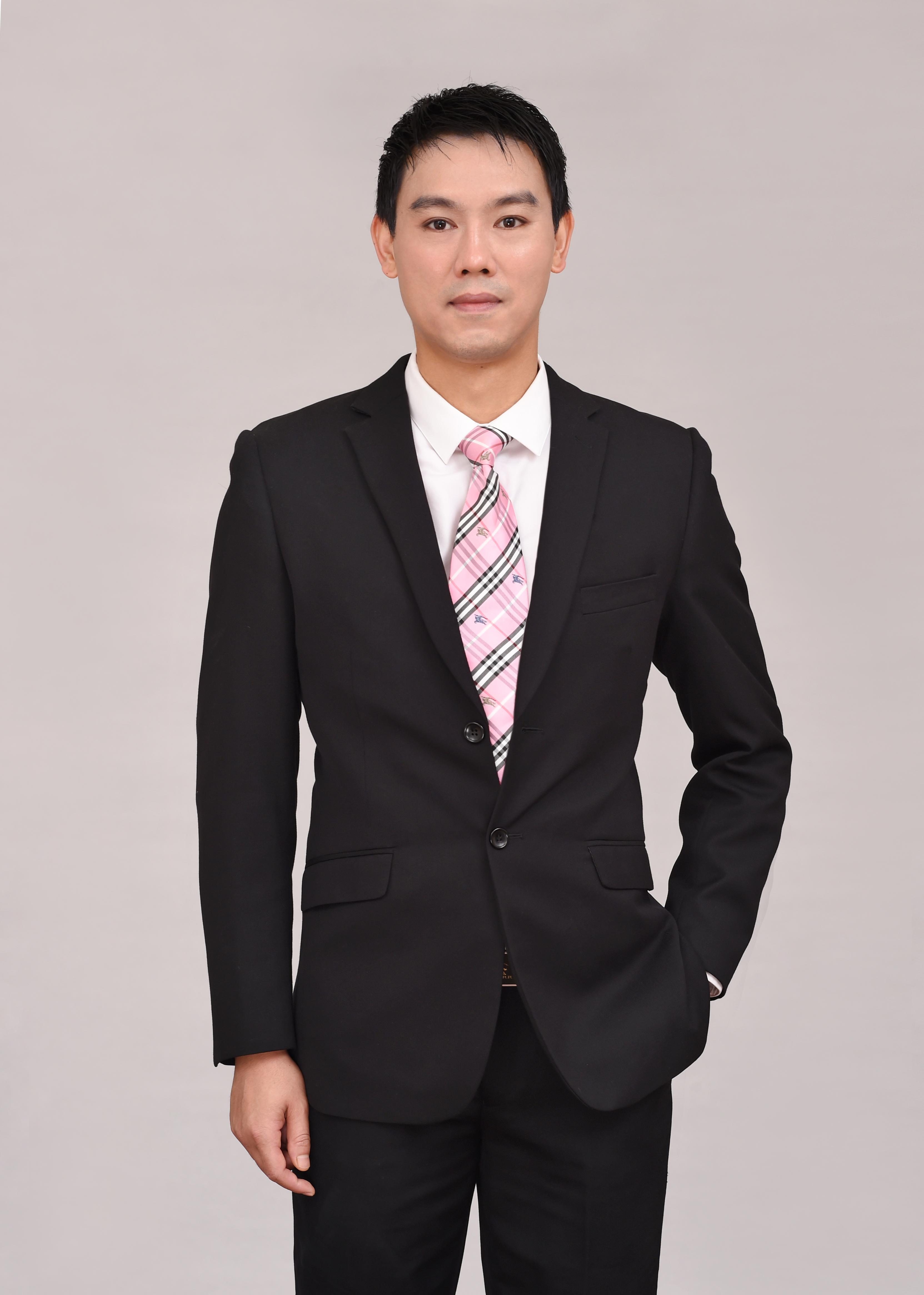 廖影农 剧本与叙事策划总监